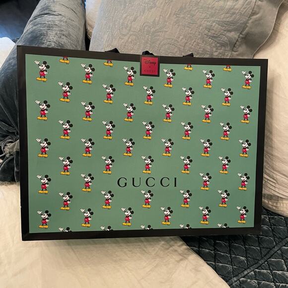 Gucci x Disney Circle Backpack Bag Purse NEW in box + shopping bag - Picture 8 of 14